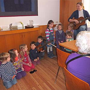 Pfarrkindergarten stellte sich bei den Senioren vor