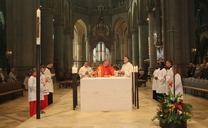 Festgottesdienst am Ostersonntag mit Bischof Manfred Scheuer im Linzer Mariendom