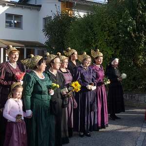 Goldhaubenfrauen