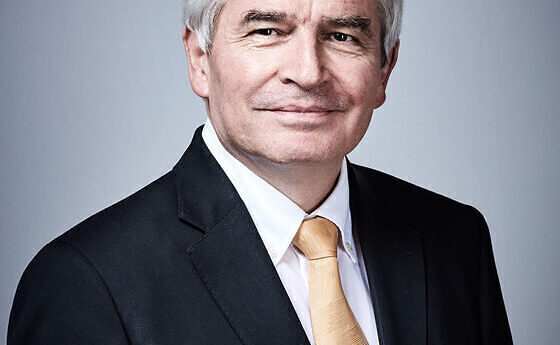 Dr. Heinrich Schmidinger