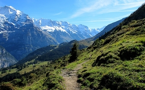 Gewundene Pfade: auf dem Berg und im Leben.